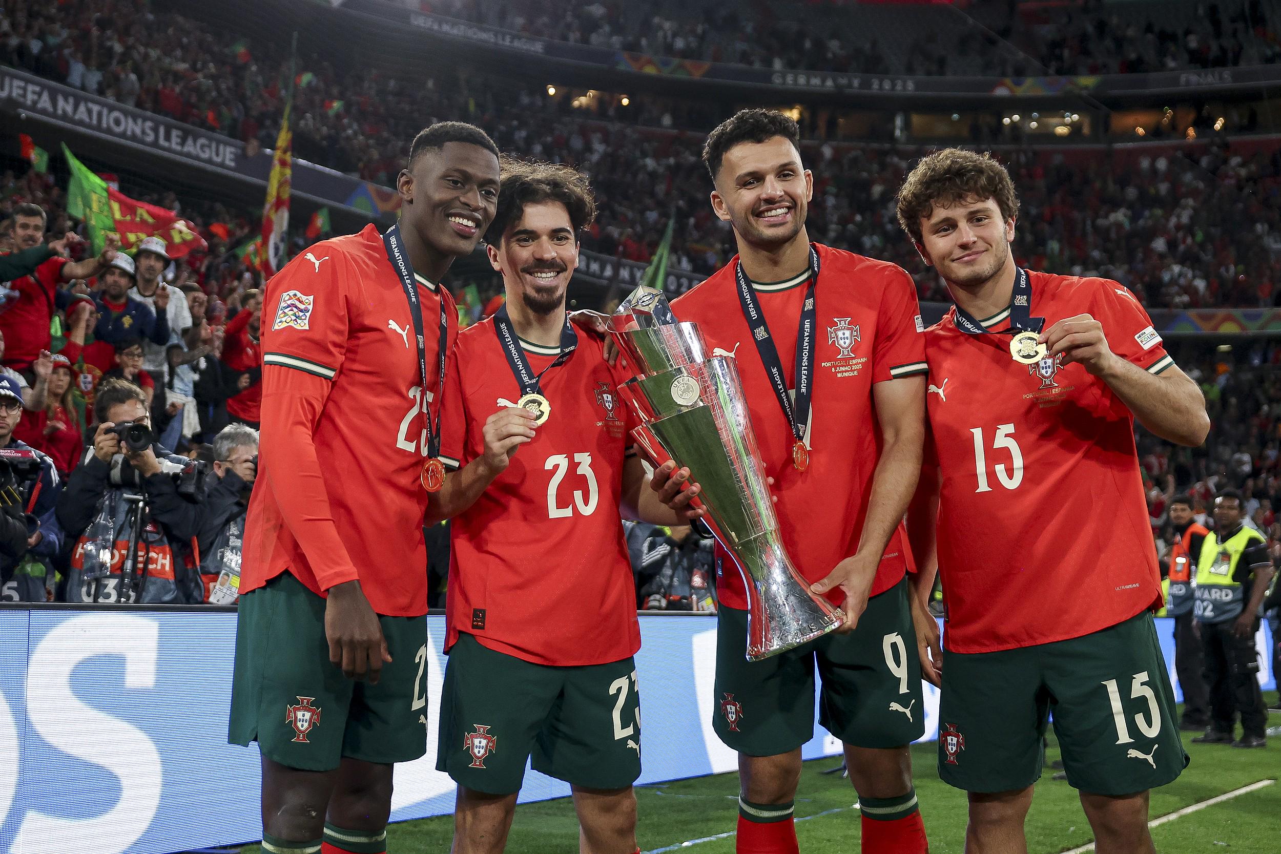 爱游戏入口-葡萄牙体育赛前临场应变，志在法国杯名次提升，管理层满意，年轻球员得到机会的简单介绍