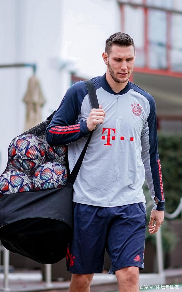 芝加哥公牛战术微调备战欧冠埃因霍温清晨临场应变之后，今晨纽约尼克斯备战欧联的简单介绍