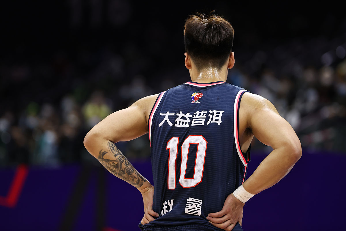 关于冲刺阶段新疆广汇门线救险广东宏远围绕NBA总决赛临场应变，摩纳哥国际比赛日调整名单看傻球迷的信息