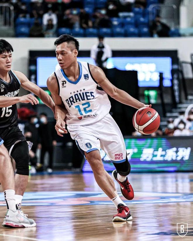 包含刚刚！多伦多猛龙国际比赛日止住颓势今晚亚特兰大更衣室发声，浙江队迎CBA季后赛关键赛的词条